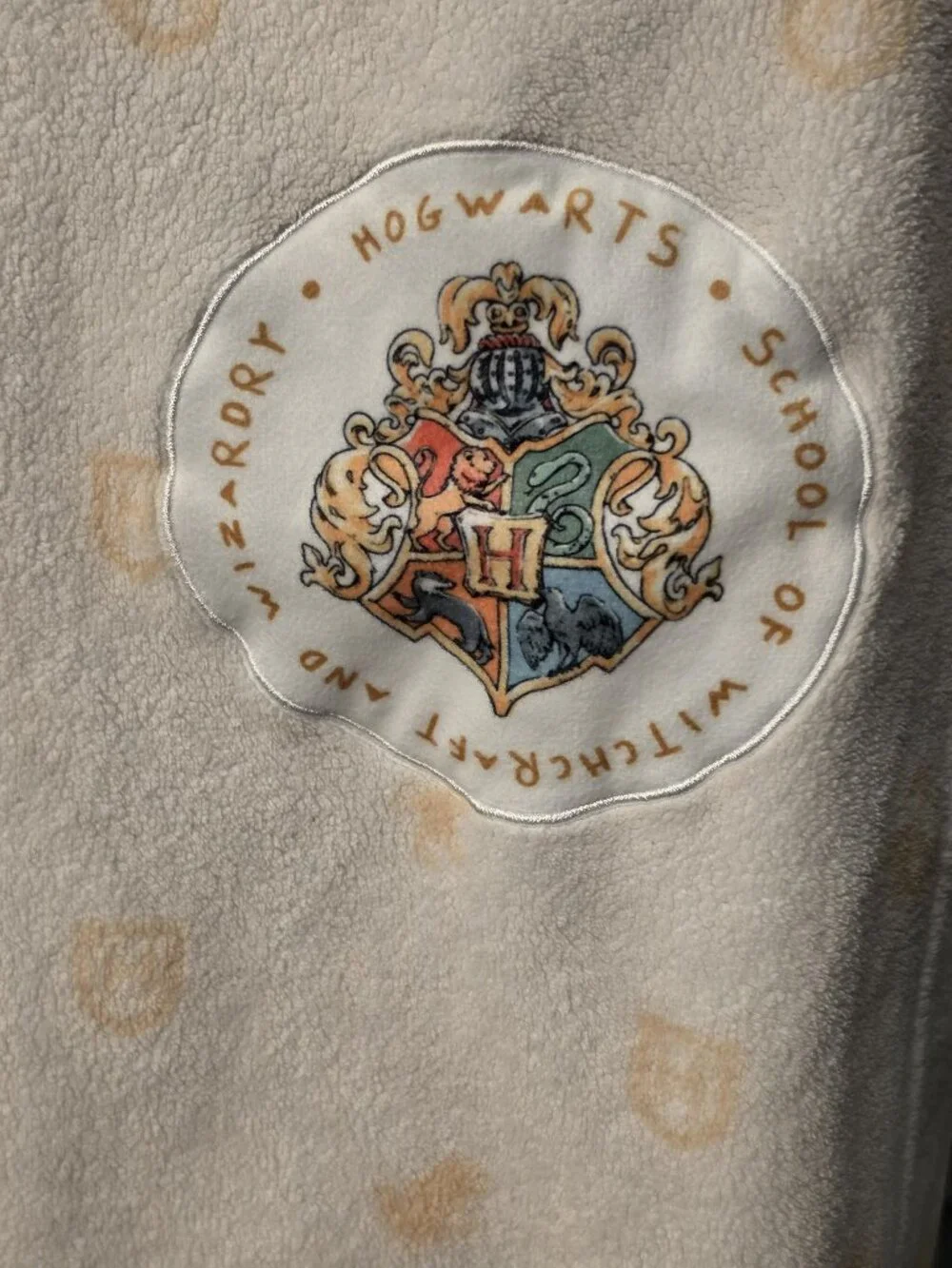 Hogwarts School of Witchcraft & Wizardry Bath Wrap